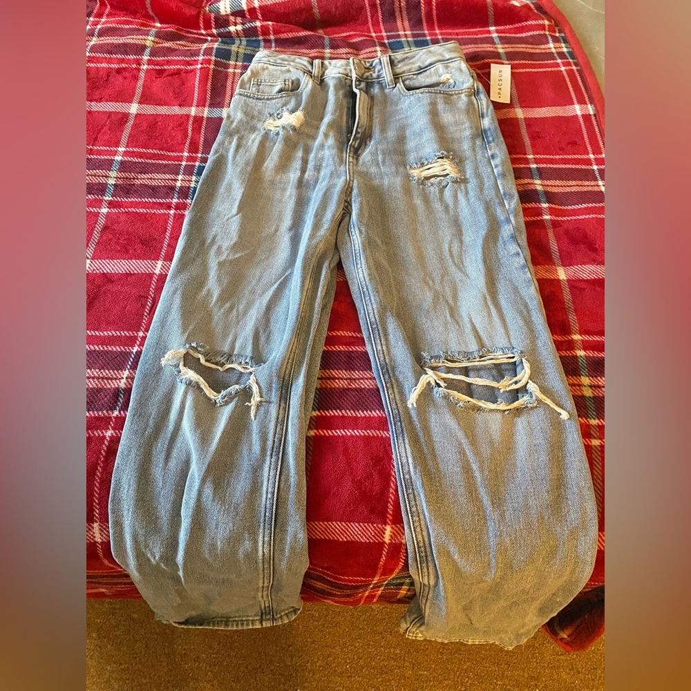 Pacsun NWT Ripped Boyfriend Jeans Size 27